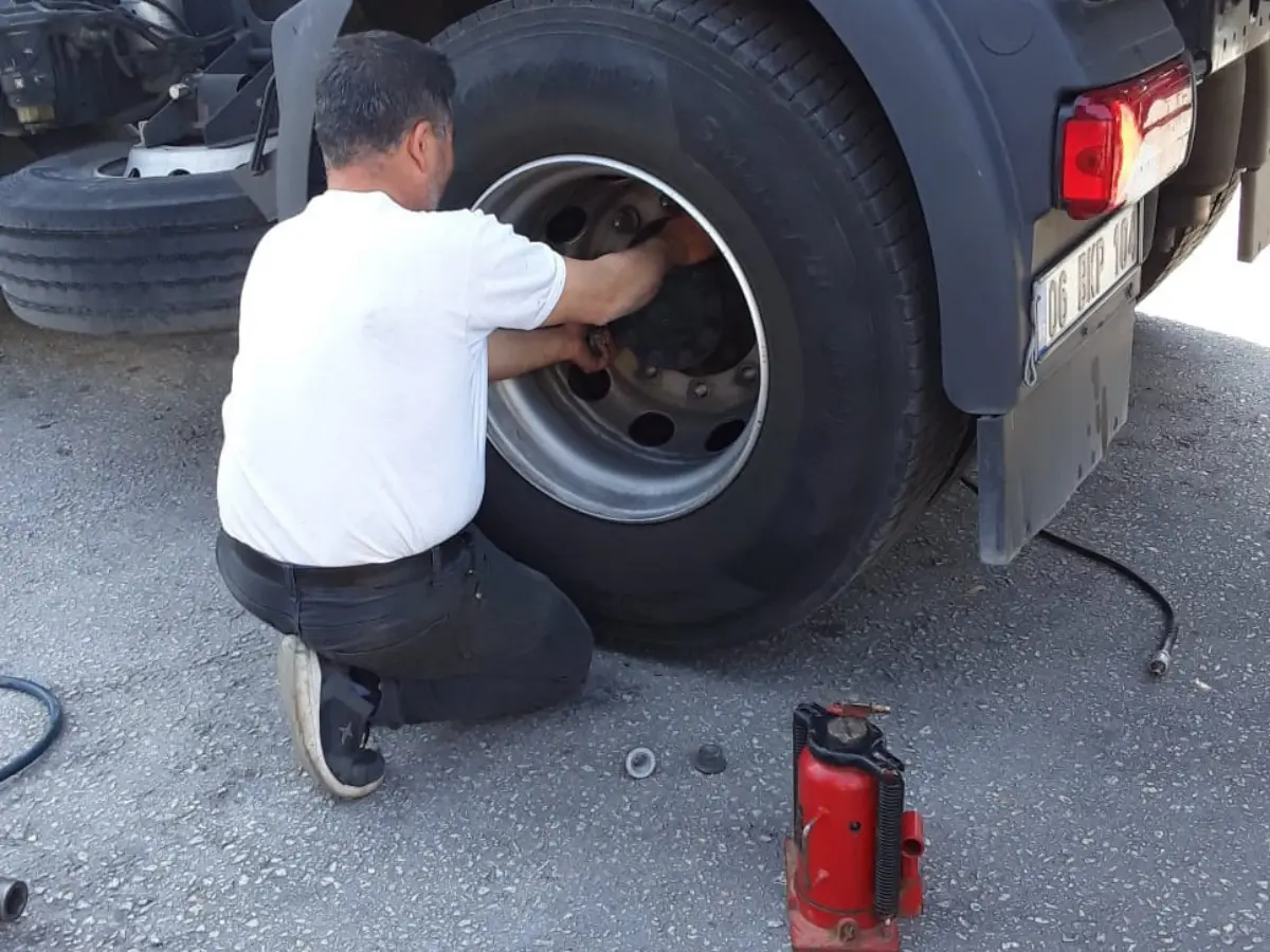 Pursaklar Oto Lastikçi